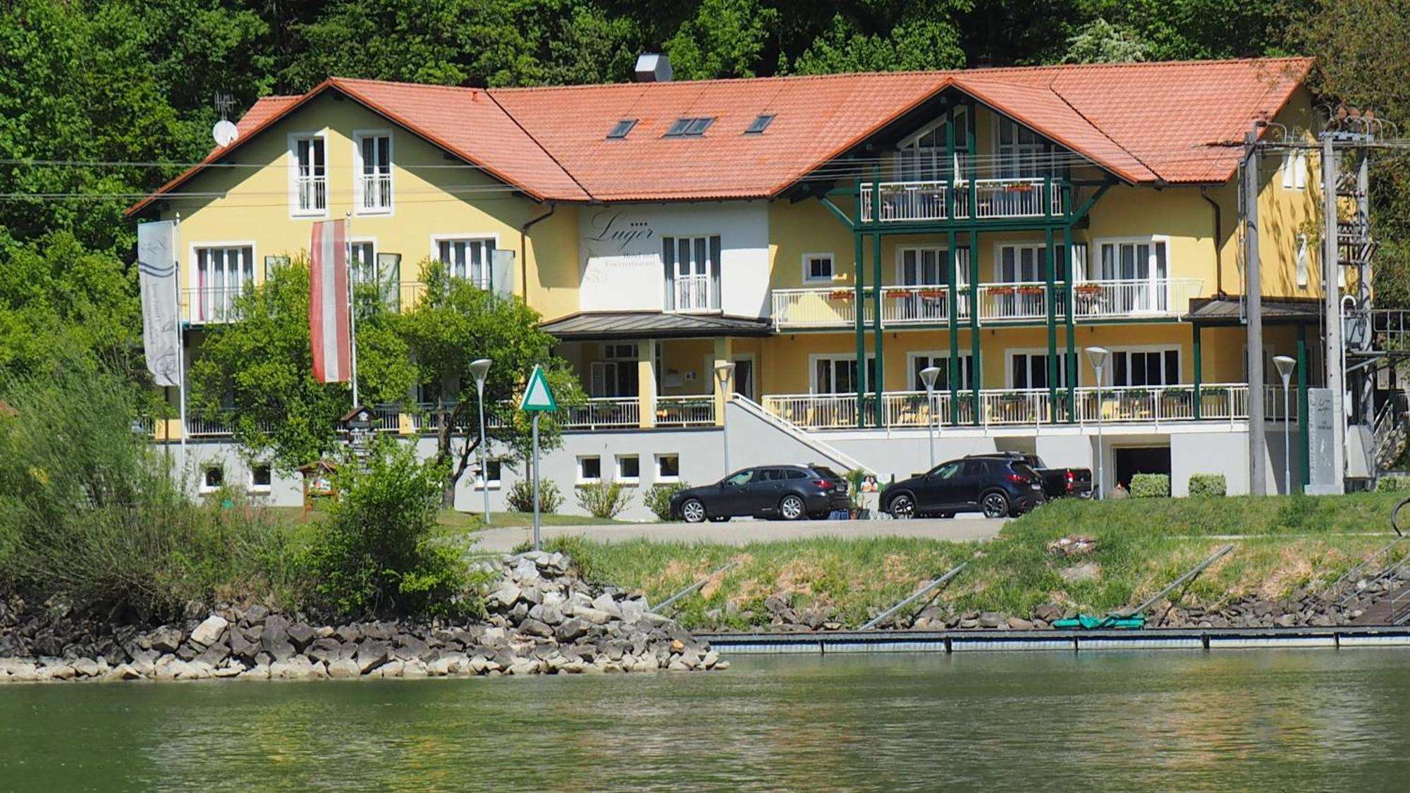 Gasthof-Pension Luger Wesenufer Exteriér fotografie